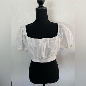 Lulu’s ruffle crop top • Size Medium